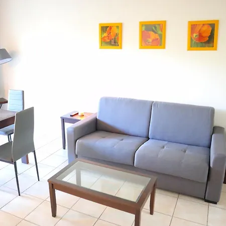 Apartment 202 - Les De Robinson - Avec Piscine En Bord De Siagne, A
